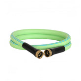 Atlantic manguera frontal con conectores hembra mostrando acabado y color verde, conexión segura