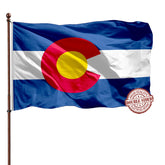 AXJBW bandera Colorado frontal mostrando colores vivos y visibilidad