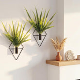 Canlierr macetero de pared frontal mostrando forma geométrica y elegancia
