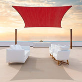 ColourTree vista frontal de la vela 14'x20' mostrando cobertura y color rojo