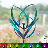 Cyan Oasis vista frontal del wind spinner azul pavo real mostrando movimiento