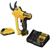 DEWALT podadora frontal mostrando diseño compacto y control fácil