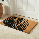 Fab Habitat felpudo frontal Palm Leaf mostrando diseño elegante y bienvenida