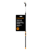 Fiskars podadora frontal mostrando diseño y construcción resistente