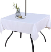 Fitable mantel blanco vista frontal que ofrece protección y estilo