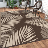 GENIMO vista frontal de alfombra café beige, aporta estilo al patio