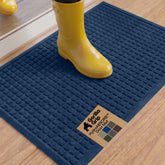 GORILLA GRIP felpudo frontal azul mostrando tamaño y absorción