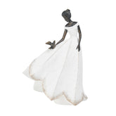 Guichifun estatua hada frente mostrando presencia decorativa y elegancia