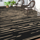 HEBE alfombra frontal mostrando diseño a rayas y protección exterior
