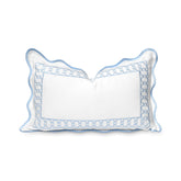 Hofdeco Premium frente bordado begonia azul muestra elegancia costera