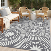Ileading alfombra exterior frontal mostrando diseño geométrico y durabilidad