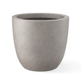 Kante vista frontal de la maceta de hormigón, aspecto elegante y resistente