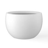 Kante macetero frente mostrando diseño moderno y durabilidad