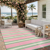 Lahome alfombra frontal rosa mostrando diseño rayado y decoración