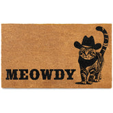 MAINEVENT felpudo Meowdy frontal mostrando diseño de gato negro y bienvenida