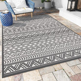 MontVoo vista frontal de la alfombra 5x8 con diseño boho y uso versátil