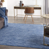 Nourison vista frontal alfombra azul marino, aspecto elegante y resistente