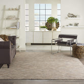 Nourison frontal beige muestra su diseño neutro y versatilidad