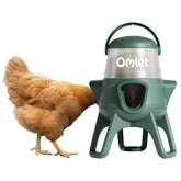 Omlet comedero frente mostrando diseño antidesperdicio y capacidad visible