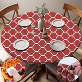 opstellen vista frontal de mantel ajustado en mesa, protege y decora