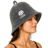 OTONANOSAUNABU frente del gorro mostrando diseño limpio y protección