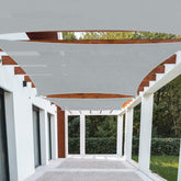 Patio Paradise vista frontal del toldo gris mostrando cobertura y sombra