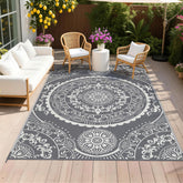 Pauwer alfombra exterior frontal mostrando diseño paisley gris y resistencia
