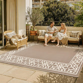 PureCozy vista frontal de alfombra 6x9 mostrando patrón geométrico y estética