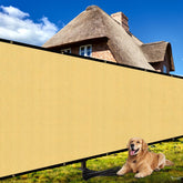 Shade&Beyond vista frontal del panel en color arena, privacidad inmediata