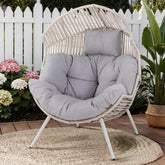 Shintenchi silla huevo frontal mostrando forma envolvente y confort