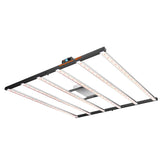 Spider Farmer SE7000 frontal mostrando las seis barras y cobertura uniforme