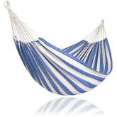 SUNCREAT hamaca doble frontal mostrando rayas azul y blanco, atrayente y confortable