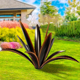 TOMBABY agave metálica vista frontal como punto focal de jardín