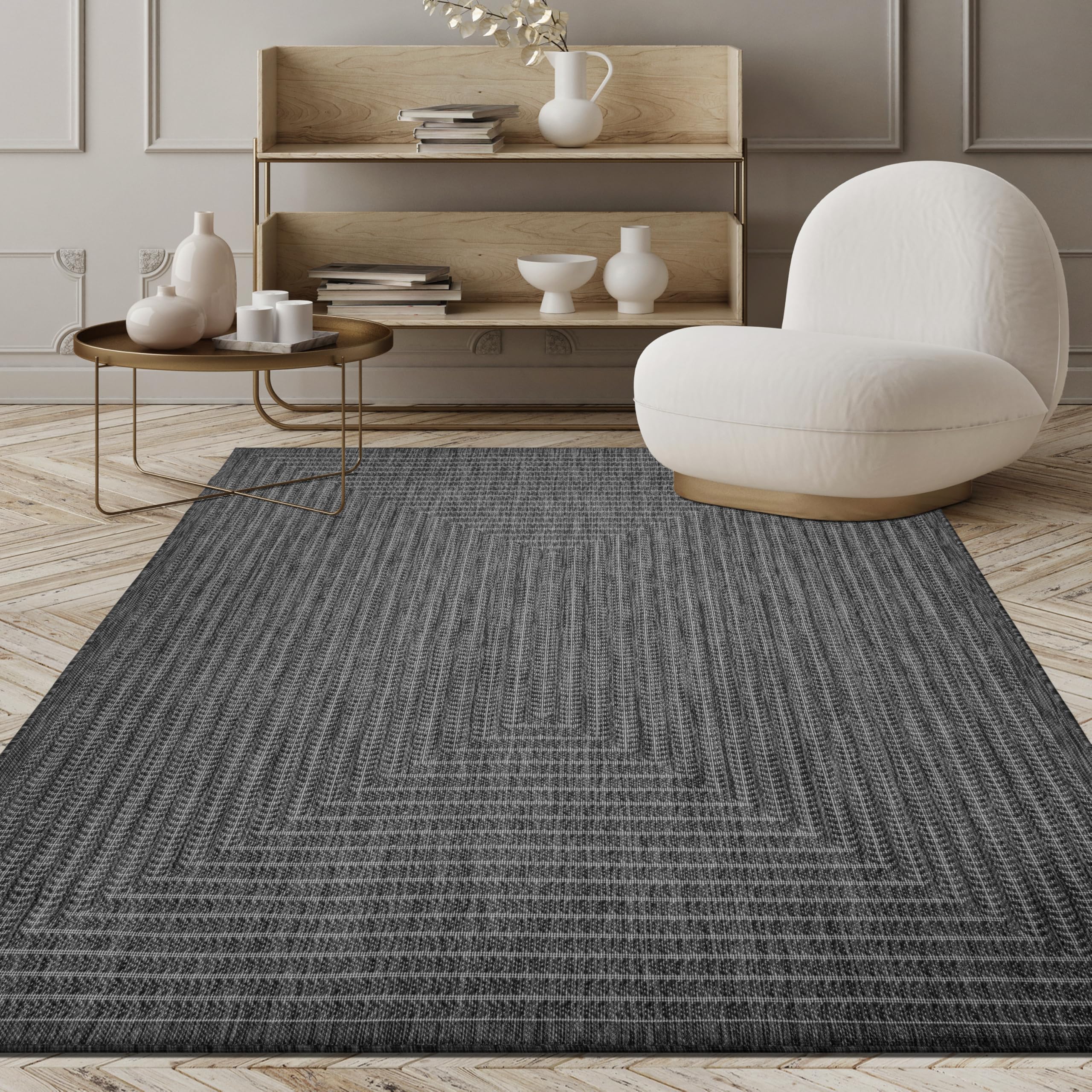 Adiva Rugs combinada con cojines y muebles resaltando combinación decorativa neutra