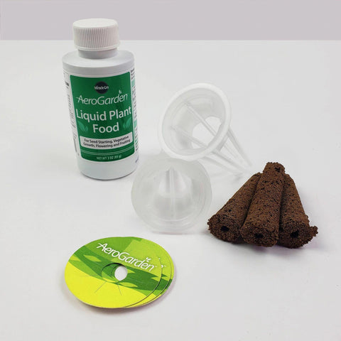 AeroGarden detalle de esponja de coir biodegradable mostrando retención de agua y germinación