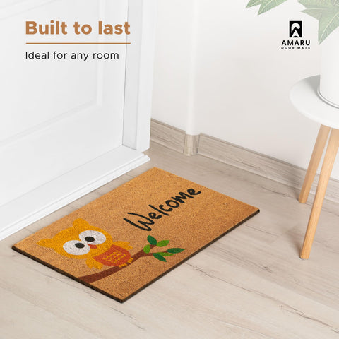 AMARU DOOR MATS comparado con puerta para apreciar tamaño