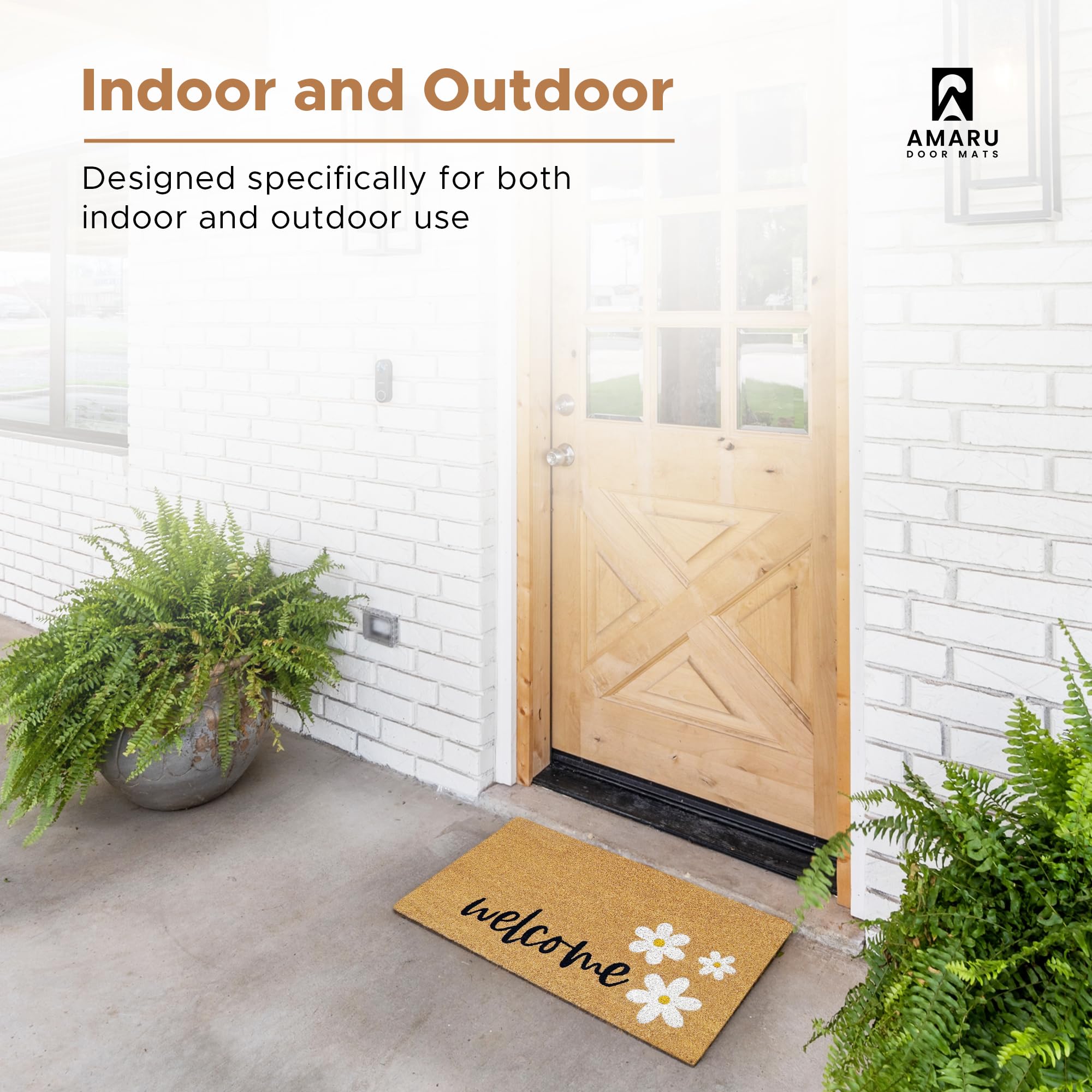AMARU DOOR MATS junto a puerta para comparar el tamaño 17 x 29 pulgadas