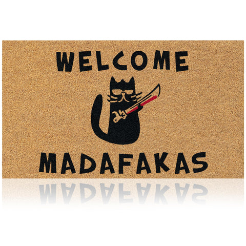 AMARU DOOR MATS felpudo frontal mostrando diseño y bienvenida divertida