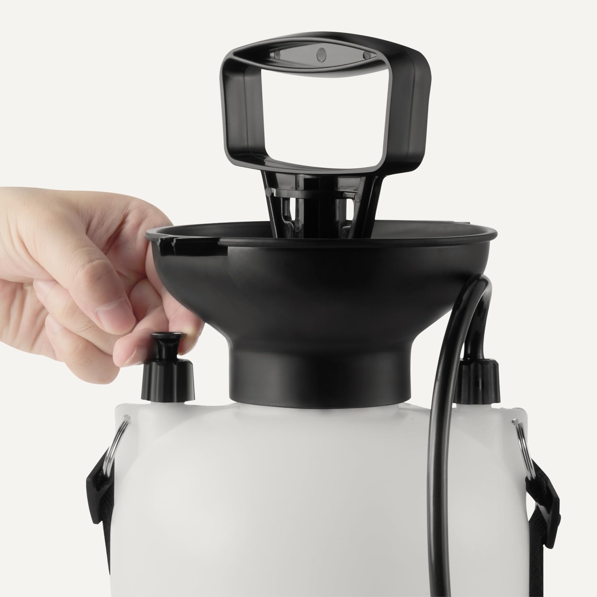 Amazon Basics mango y gatillo ergonómico que reducen la fatiga en aplicaciones prolongadas