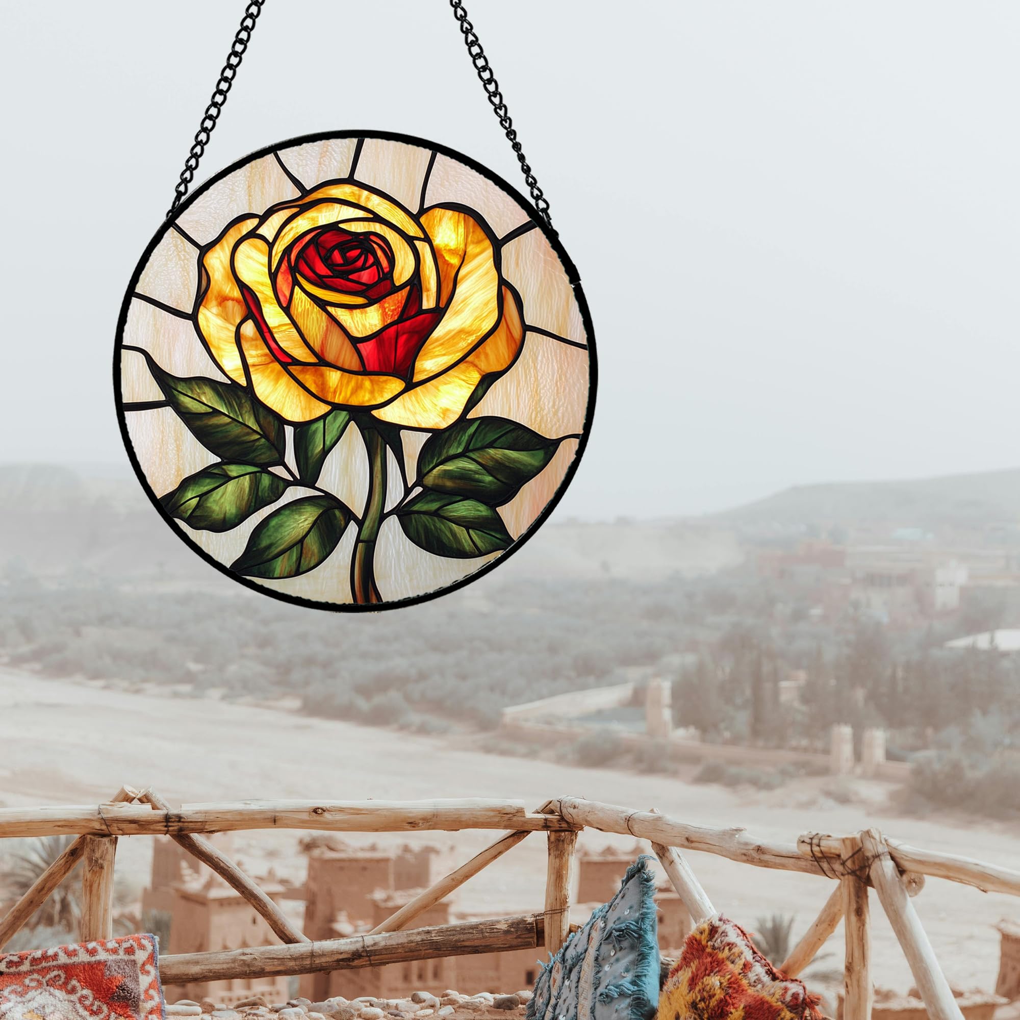 AMDERVEN Yellow Rose comparado con mano para apreciar escala práctica
