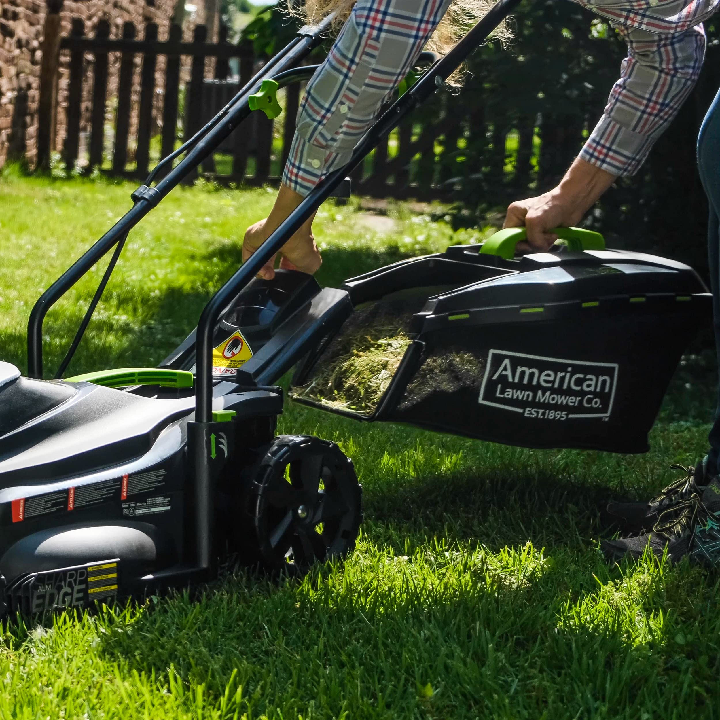American Lawn Mower etiqueta con especificaciones que facilita elección informada