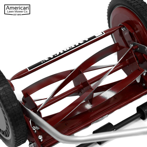 American Lawn Mower Company césped recién cortado, acabado tipo tijera limpio