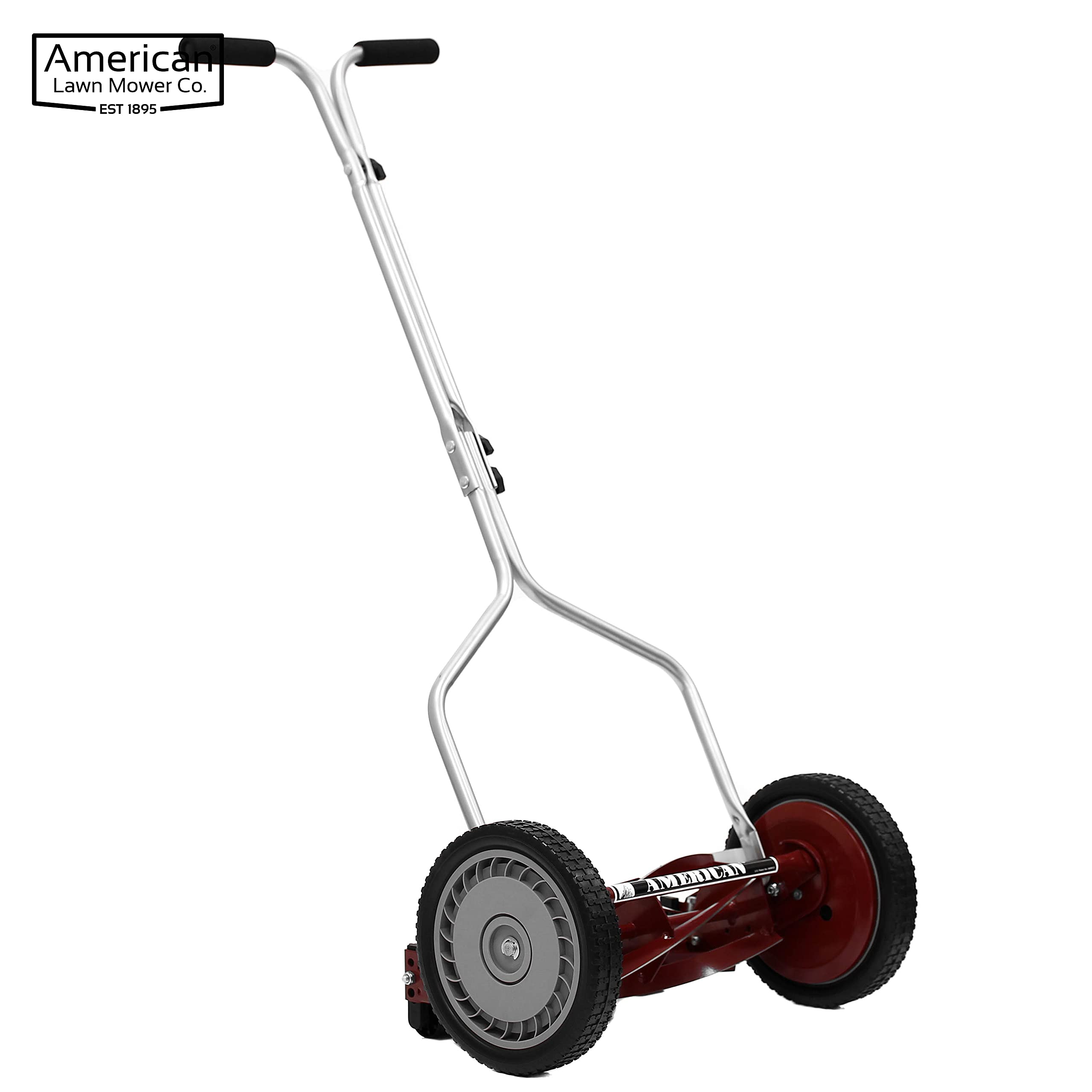 American Lawn Mower Company comparación de tamaño con persona, compacto y ligero