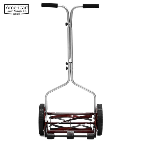 American Lawn Mower Company uso en jardín urbano, silencioso y sin emisiones