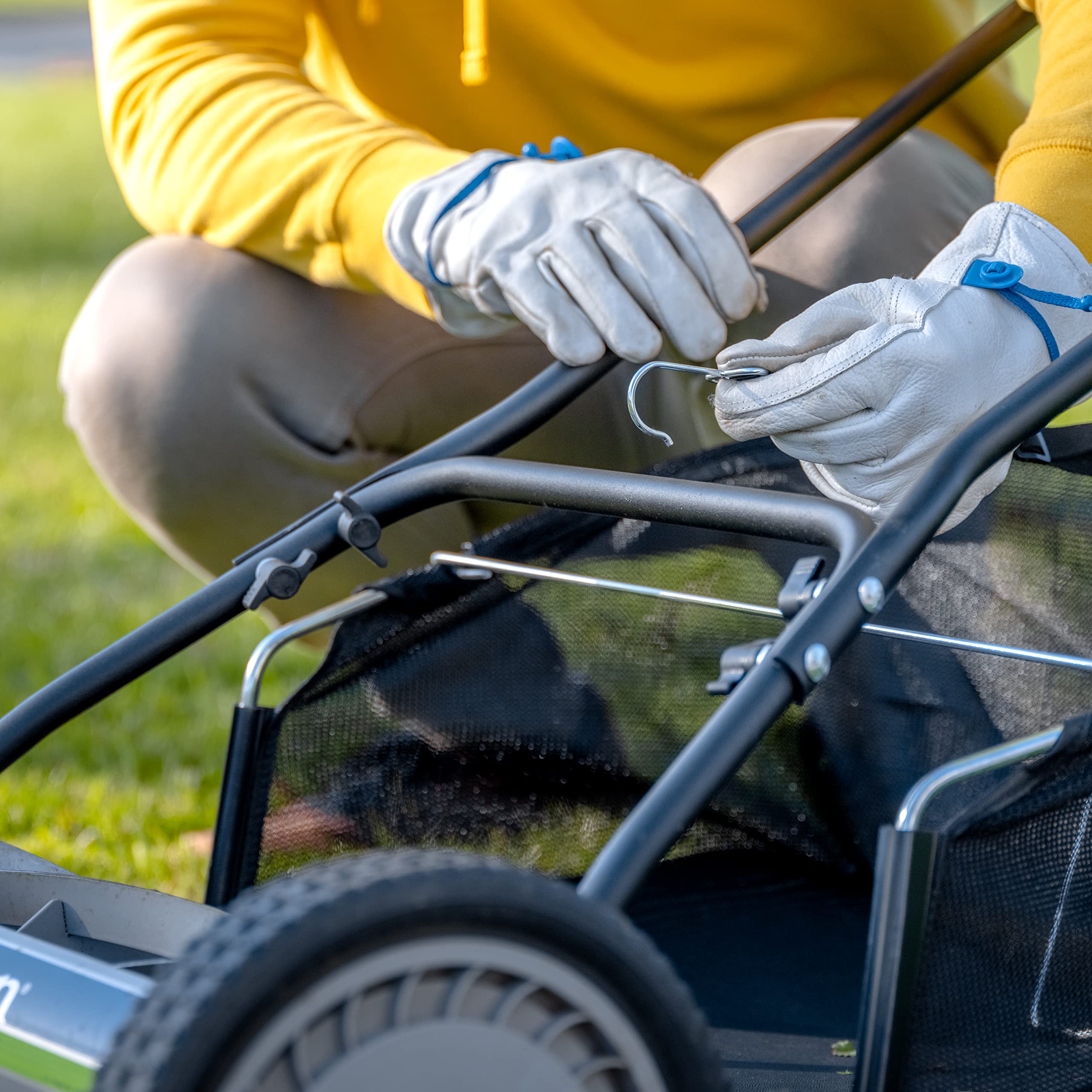 American Lawn Mower conectada al cortacésped 1815-18 para recolección eficiente