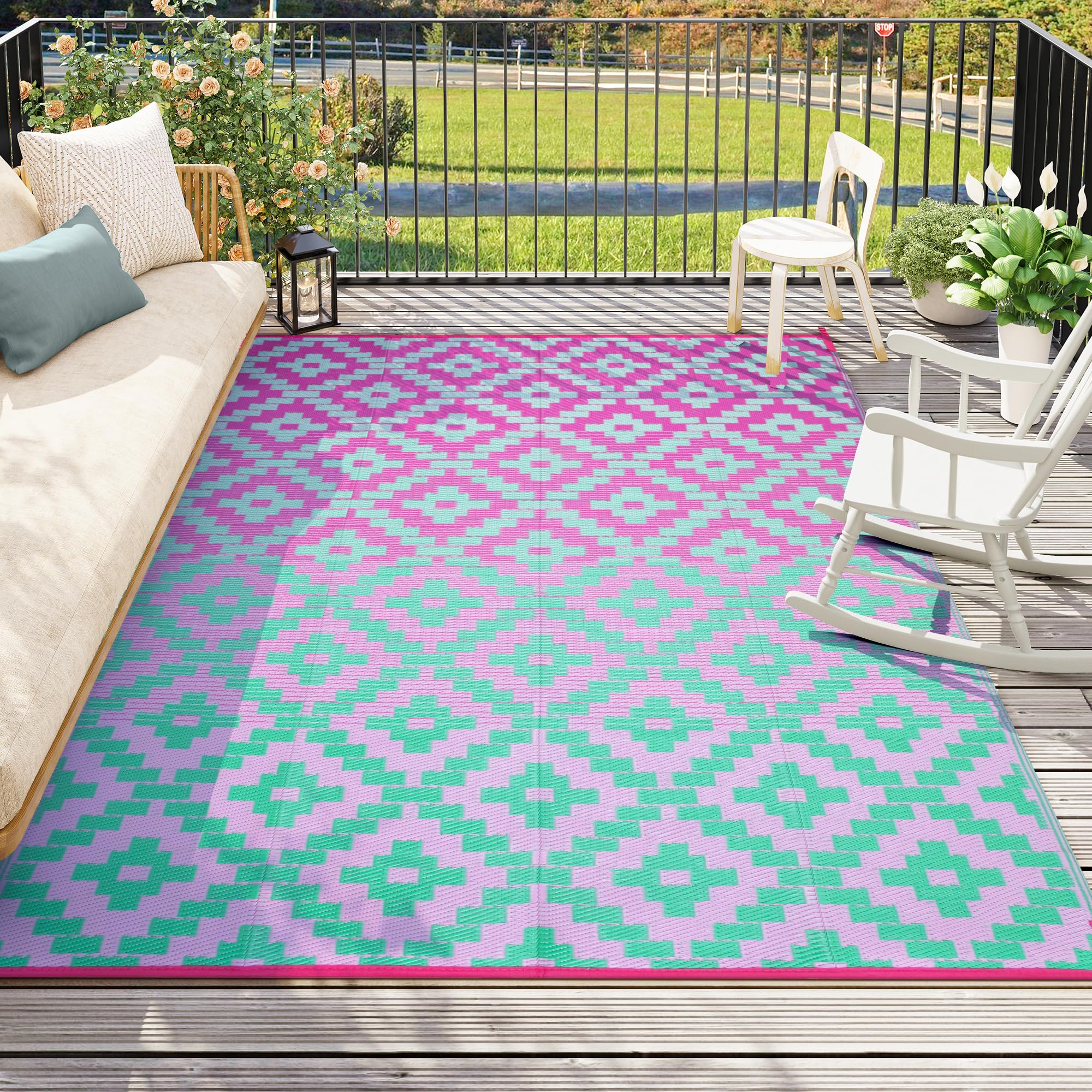 Anidaroel vista frontal de la alfombra ombré con colores vivos y durabilidad