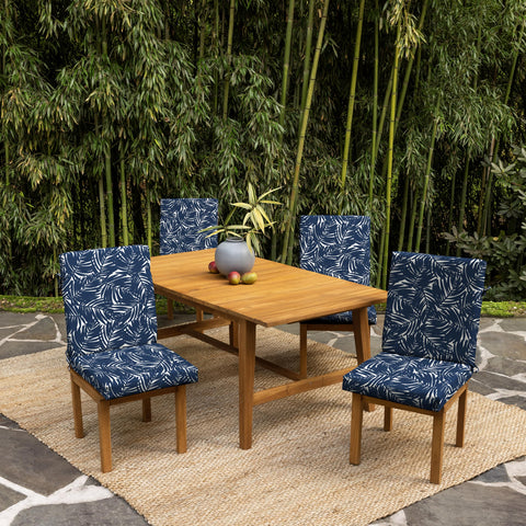 Arden Selections cojín colocado en silla de terraza para comodidad al aire libre
