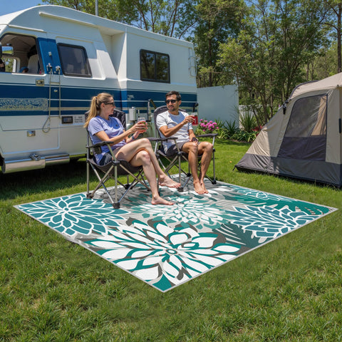 Arenarug ambiente de patio decorado mostrando integración con mobiliario