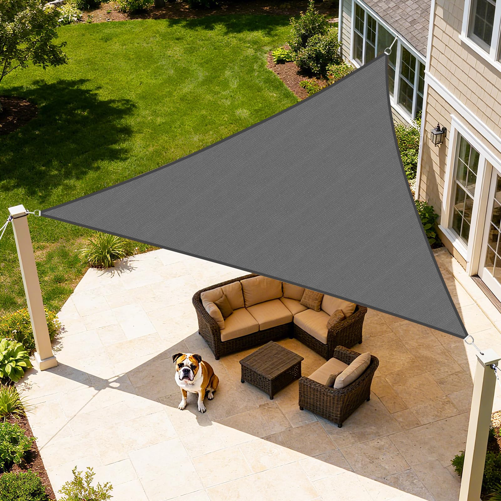 Artpuch vela triangular frontal mostrando forma y cobertura, aporta sombra duradera
