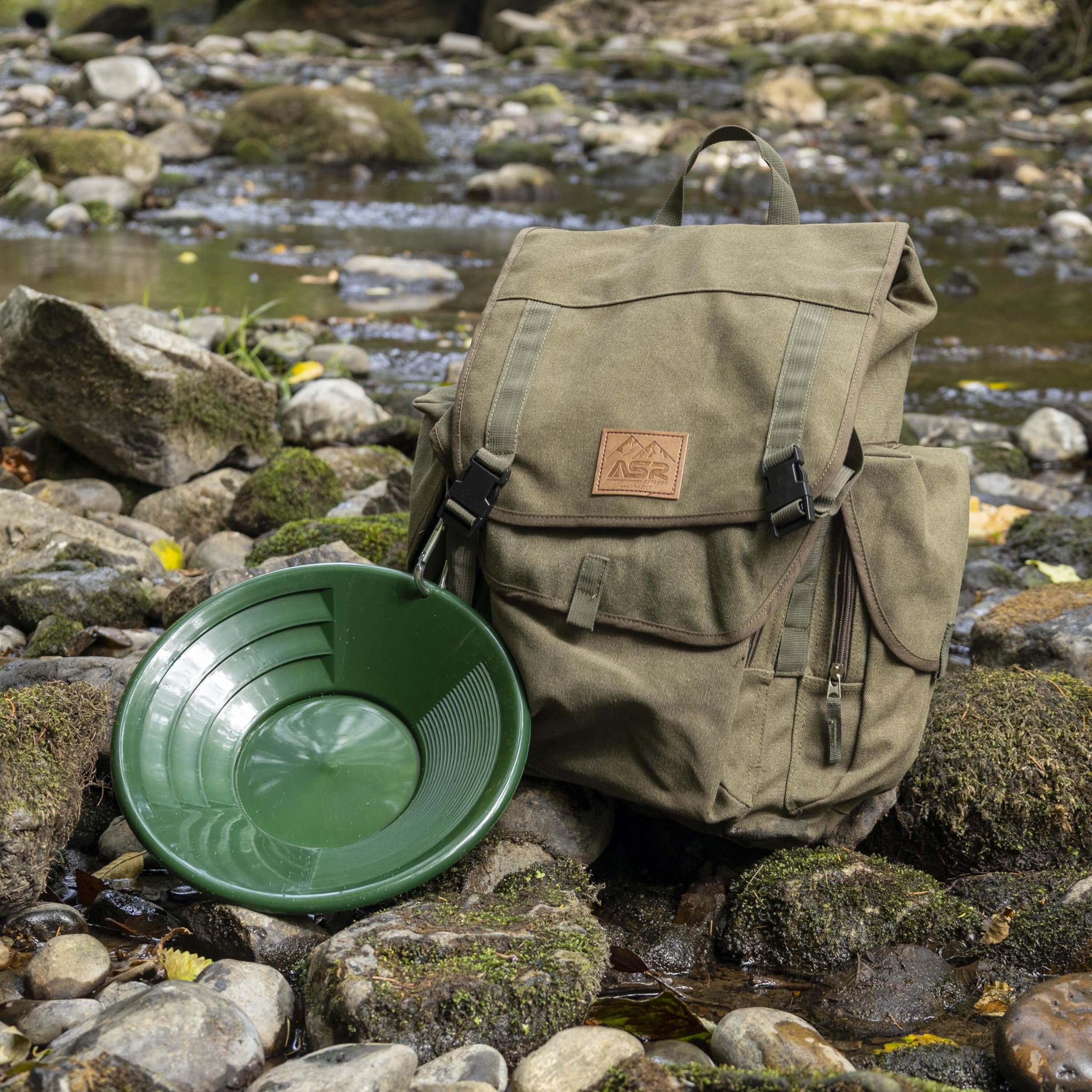 ASR Outdoor kit en uso en río para prospección fácil y portátil